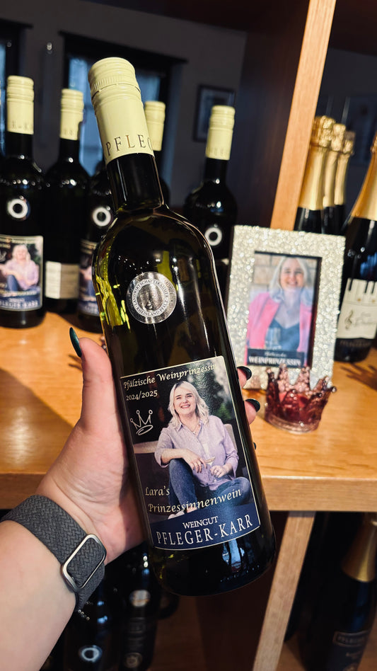 Lara's Prinzessinnenwein -Gelber Muskateller trocken (36p)